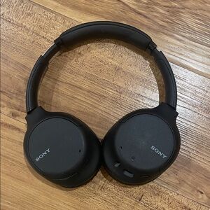 Sony Over-Ear Black Noise Canceling Headphones